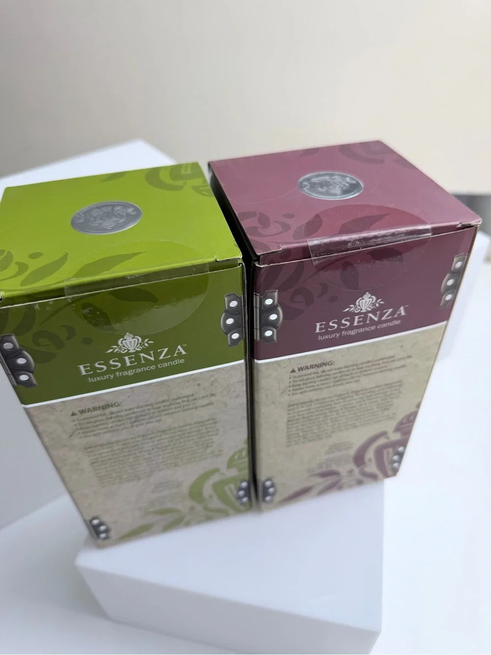 NWT Essenza Luxury Candles Set of 2 Mahogany & Teakwood | Pomegranate & Apple